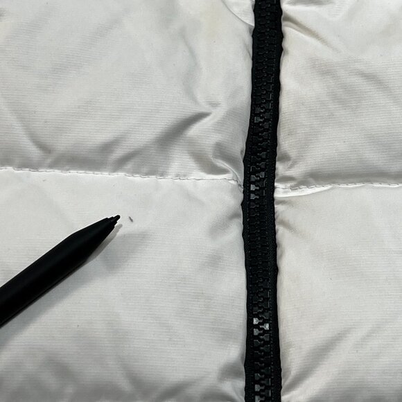 The North Face Nuptse Womens XS Vest 700 Down Fill Puffer White Winter Quilted - Picture 5 of 12